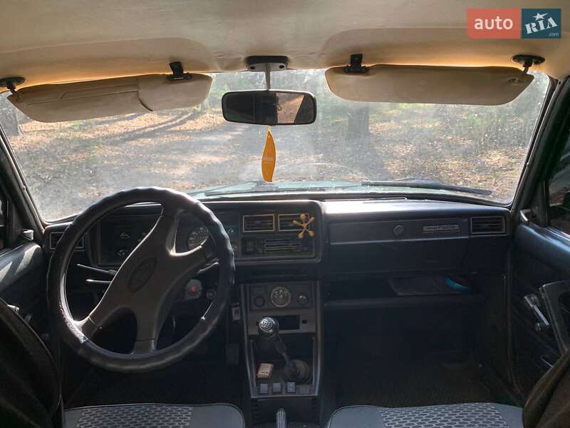 Седан ВАЗ / Lada 2107 1998 в Лебедине