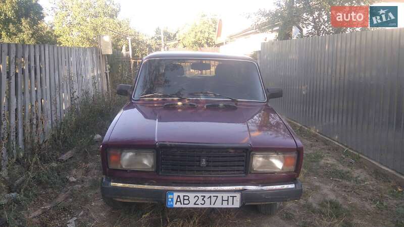 Седан ВАЗ 2107 2000 в 