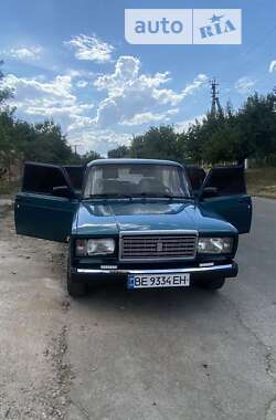 Седан ВАЗ / Lada 2107 2000 в Миколаєві