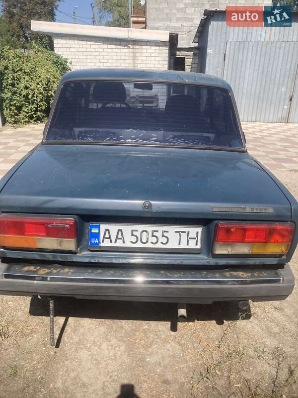 Седан ВАЗ / Lada 2107 2005 в 