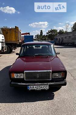 Седан ВАЗ / Lada 2107 2006 в Кривом Роге