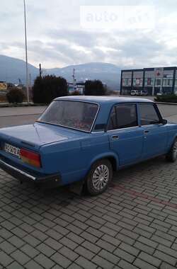 Седан ВАЗ / Lada 2107 2005 в Тячеве