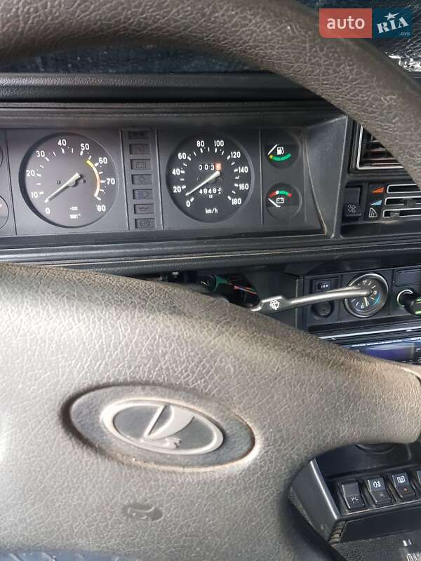 Седан ВАЗ / Lada 2107 2002 в Харькове