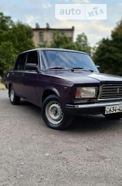 Седан ВАЗ / Lada 2107 1999 в Кривому Розі