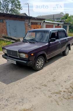 Седан ВАЗ / Lada 2107 2002 в Калиновке