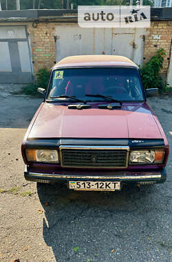 Седан ВАЗ / Lada 2107 2003 в Киеве