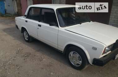 Седан ВАЗ / Lada 2107 1996 в Запорожье