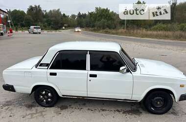 Седан ВАЗ / Lada 2107 2009 в Рідківцях