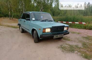 Седан ВАЗ / Lada 2107 1990 в Овруче