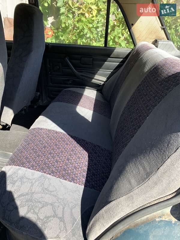Седан ВАЗ / Lada 2107 2002 в Гадячі