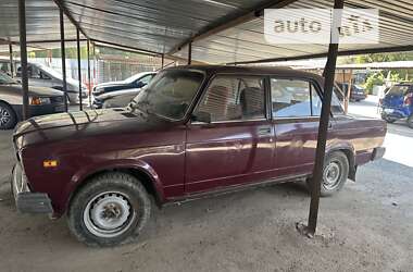 Седан ВАЗ / Lada 2107 2002 в Каменец-Подольском