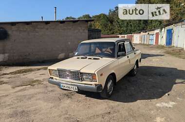 Седан ВАЗ / Lada 2107 1987 в Житомире