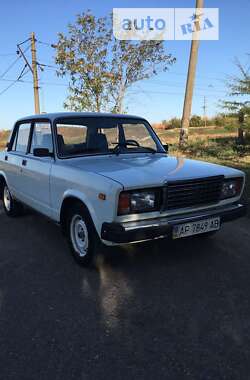 Седан ВАЗ / Lada 2107 2004 в Запорожье