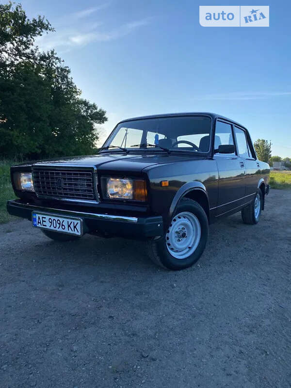 Седан ВАЗ / Lada 2107 2008 в Днепре