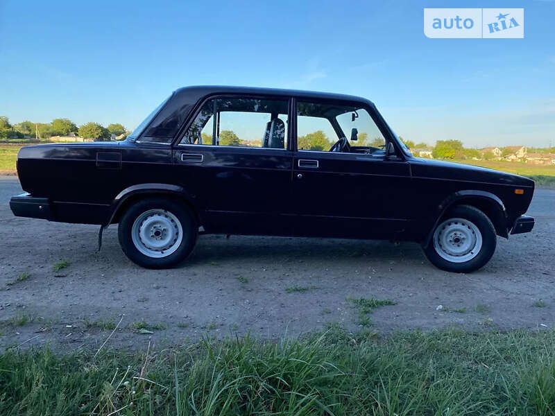 Седан ВАЗ / Lada 2107 2008 в Днепре