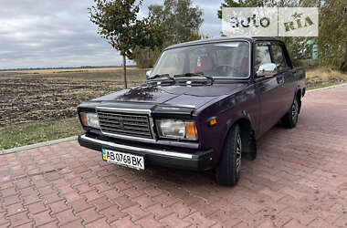 Седан ВАЗ / Lada 2107 2004 в Липовці