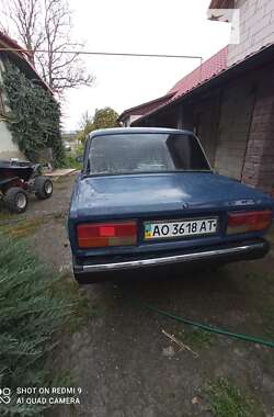 Седан ВАЗ / Lada 2107 2005 в Бедевле