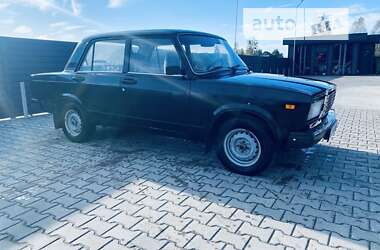 Седан ВАЗ / Lada 2107 2010 в Рокитном