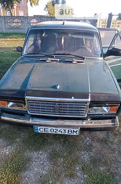 Седан ВАЗ / Lada 2107 2001 в Черновцах