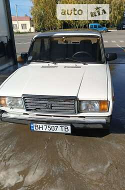 Седан ВАЗ / Lada 2107 2004 в Выгоде