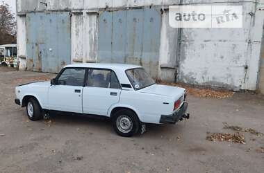 Седан ВАЗ / Lada 2107 1999 в Кропивницком