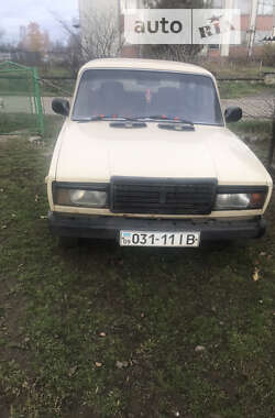 Седан ВАЗ / Lada 2107 1995 в Долине