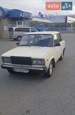 Седан ВАЗ / Lada 2107 1990 в Луцьку