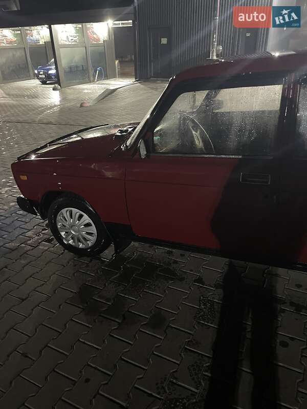 Седан ВАЗ / Lada 2107 1998 в Романковцах