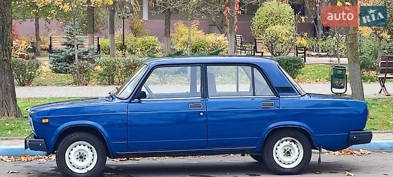 Седан ВАЗ / Lada 2107 2004 в Южном