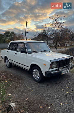 Седан ВАЗ / Lada 2107 1994 в Харькове