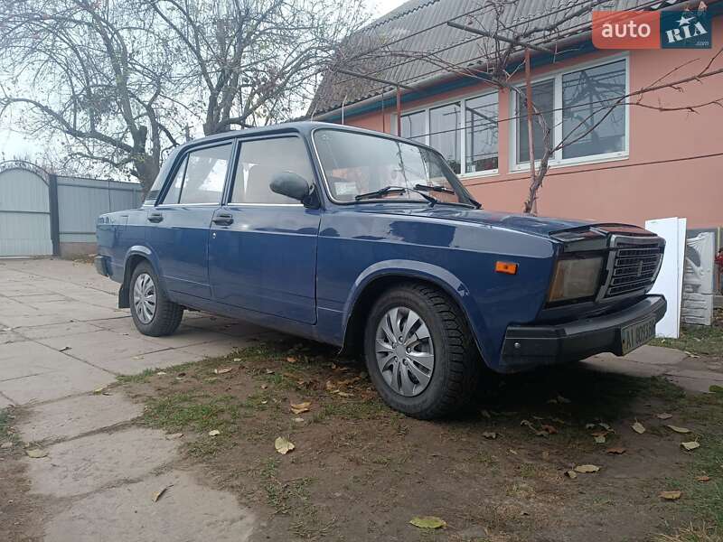 Седан ВАЗ / Lada 2107 2006 в Лебедине