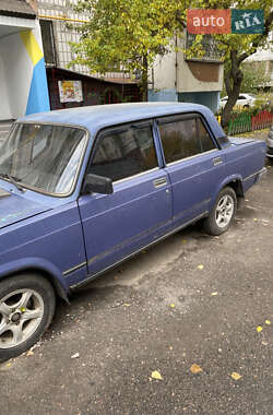 Седан ВАЗ / Lada 2107 2003 в Черкасах