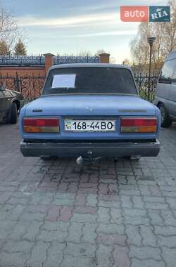 Седан ВАЗ / Lada 2107 1987 в Луцке