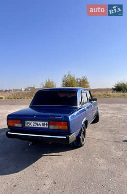 Седан ВАЗ / Lada 2107 2006 в Дубровице