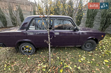 Седан ВАЗ / Lada 2107 2003 в Харькове