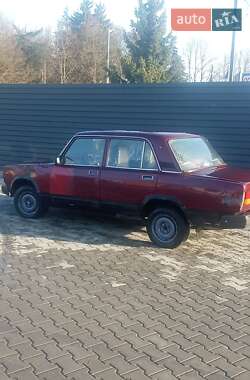 Седан ВАЗ / Lada 2107 1987 в Луцке