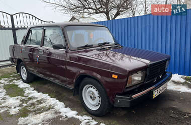 Седан ВАЗ / Lada 2107 2005 в Гайсине