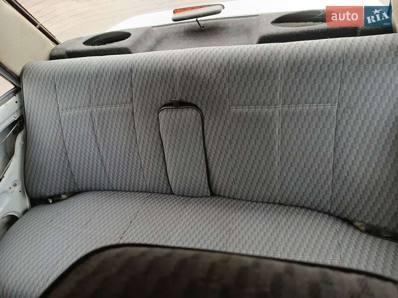 Седан ВАЗ / Lada 2107 2005 в Луцке