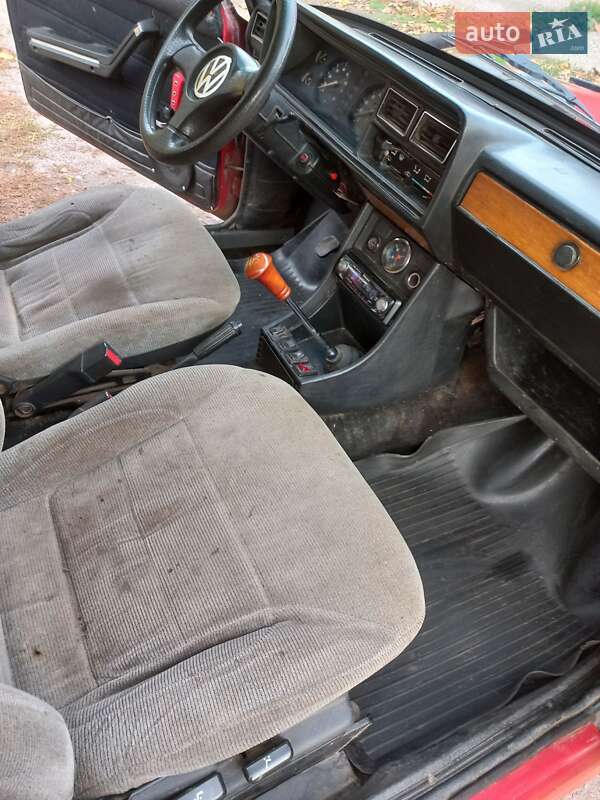 Седан ВАЗ / Lada 2107 1985 в Желтых Водах