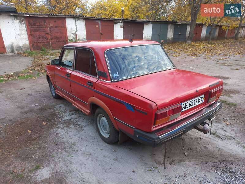 Седан ВАЗ / Lada 2107 1985 в Желтых Водах
