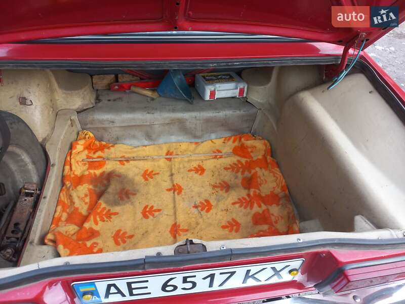 Седан ВАЗ / Lada 2107 1985 в Желтых Водах