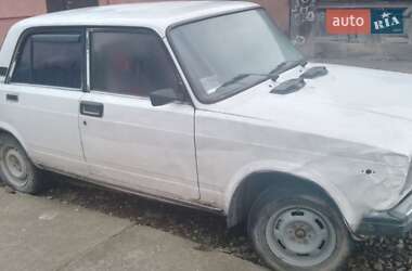 Седан ВАЗ / Lada 2107 2003 в Хусті