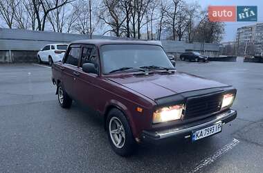 Седан ВАЗ / Lada 2107 1996 в Києві