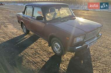 Седан ВАЗ / Lada 2107 2003 в Хотині