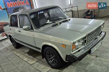 Седан ВАЗ / Lada 2107 2006 в Дніпрі