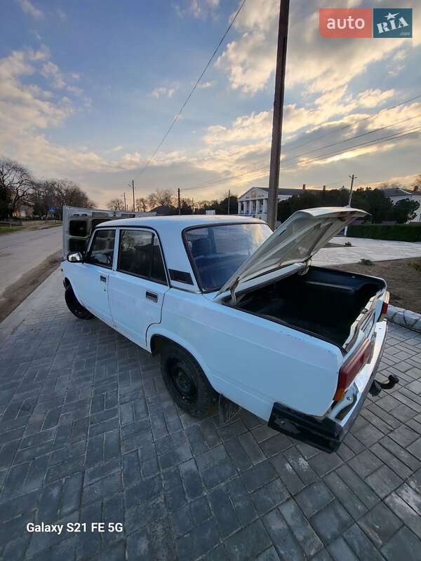 Седан ВАЗ / Lada 2107 2006 в Болграді фото 14 Седан ВАЗ / Lada 2107 2006 в Болграді