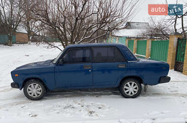 Седан ВАЗ / Lada 2107 2004 в Полтаві