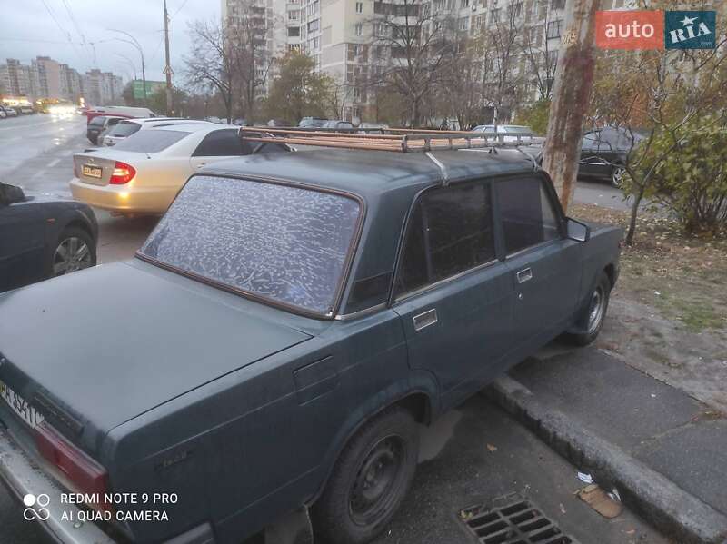 Седан ВАЗ / Lada 2107 2003 в Киеве