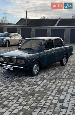 Седан ВАЗ / Lada 2107 2002 в Березному