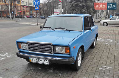 Седан ВАЗ / Lada 2107 2004 в Івано-Франківську